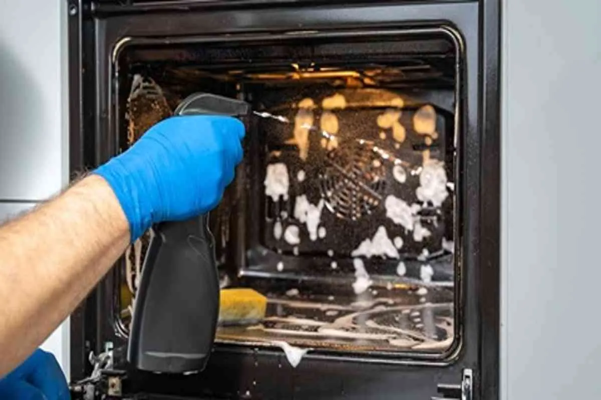 come pulire il forno